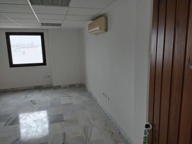 Bureau dans Algeciras, Cádiz à vendre - Photo intérieure – Image 3 sur 6