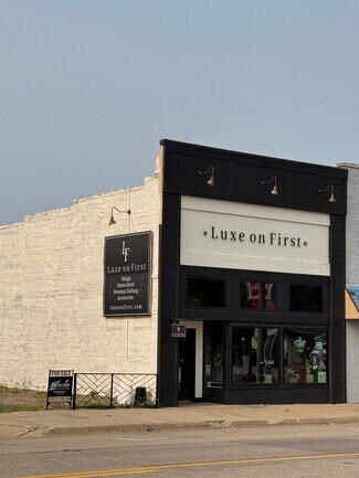 Plus de détails pour 109 1st Ave, Rock Rapids, IA - Local commercial à vendre
