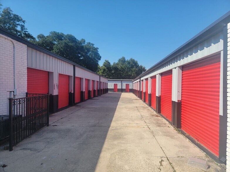 700 W Railroad St, Long Beach, MS à vendre - Photo de l’immeuble – Image 3 sur 10