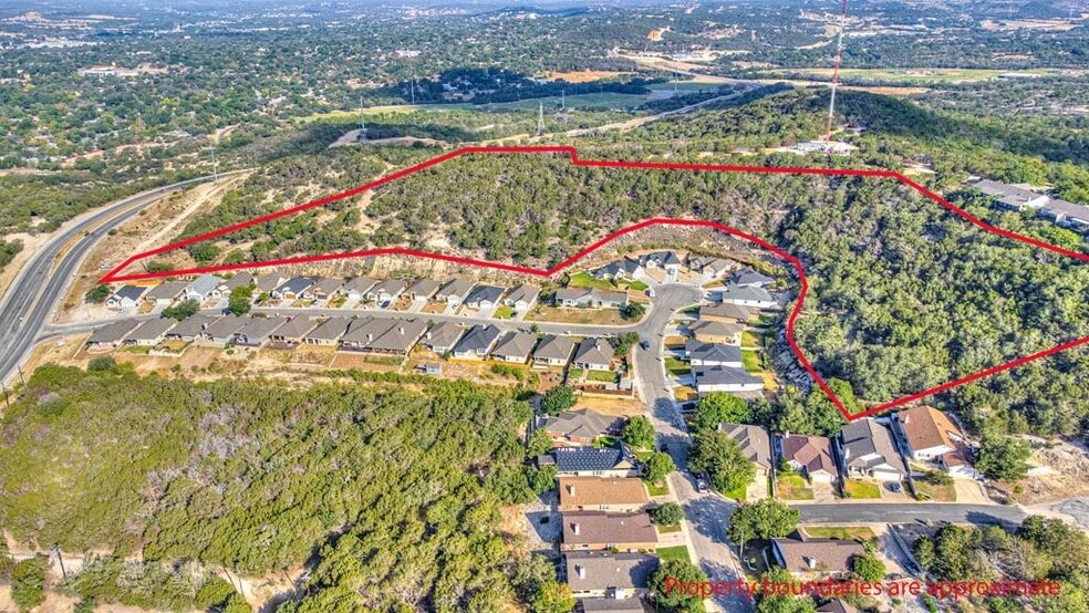 300 Holdsworth dr, Kerrville, TX à vendre - Photo de l’immeuble – Image 2 sur 7