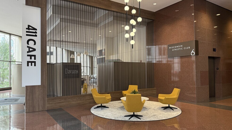 411 E Wisconsin Ave, Milwaukee, WI à louer - Photo intérieure – Image 2 sur 7