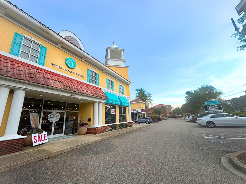 6613 N Kings Hwy, Myrtle Beach, SC à louer - Photo de l’immeuble – Image 2 sur 21
