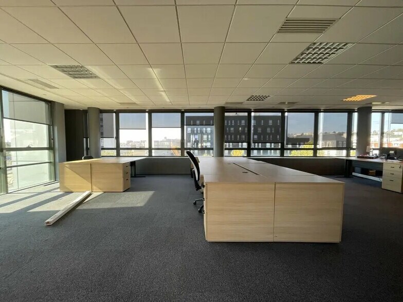 Bureau dans Le Havre à louer - Photo de l’immeuble – Image 1 sur 12