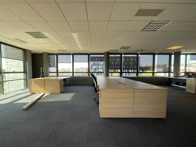 Plus de détails pour Bureau à louer