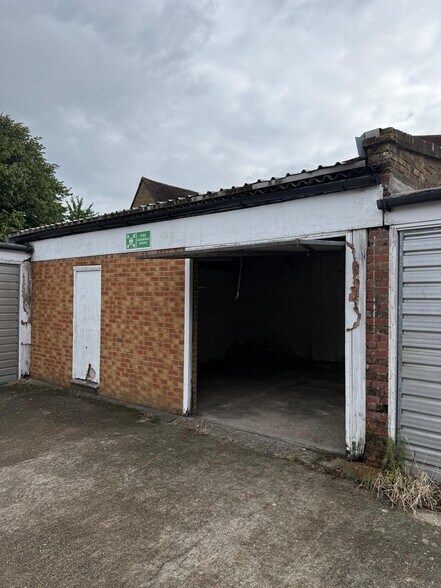 37 Park Rd, Bromley à louer - Photo de l’immeuble – Image 2 sur 2