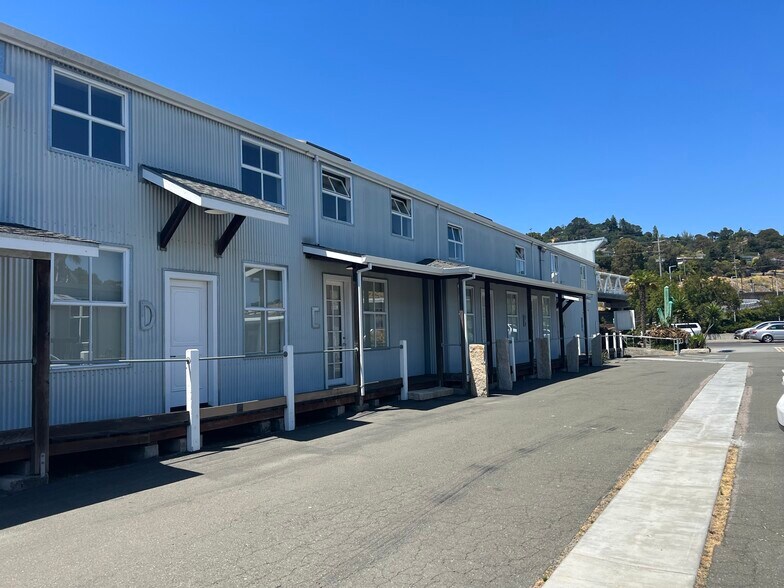12-14 E Sir Francis Drake Blvd, Larkspur, CA à louer - Photo de l’immeuble – Image 3 sur 18