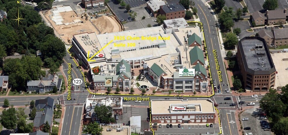 3925 Chain Bridge Rd, Fairfax, VA à louer - Photo de l’immeuble – Image 3 sur 14