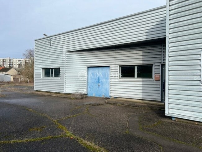 Plus de détails pour Rue Du Ravelin, Nevers - Local d'activités à louer