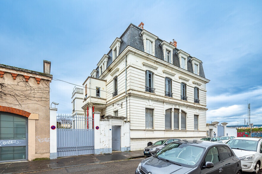 2 Rue De Toulon, Lyon à vendre - Photo de l’immeuble – Image 2 sur 2
