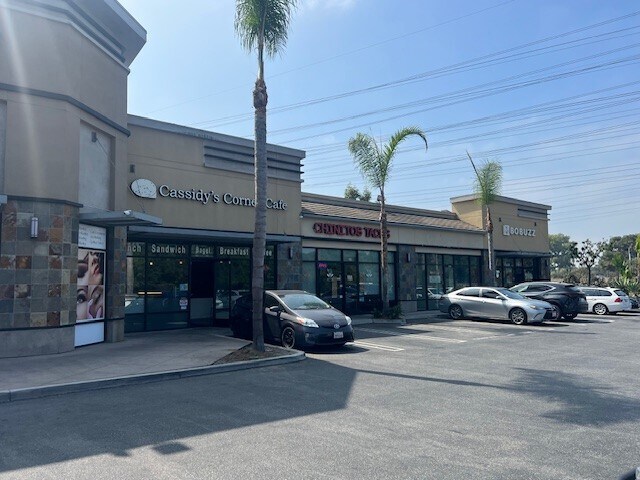11126-11146 Del Amo Blvd, Lakewood, CA à louer - Photo de l’immeuble – Image 1 sur 12
