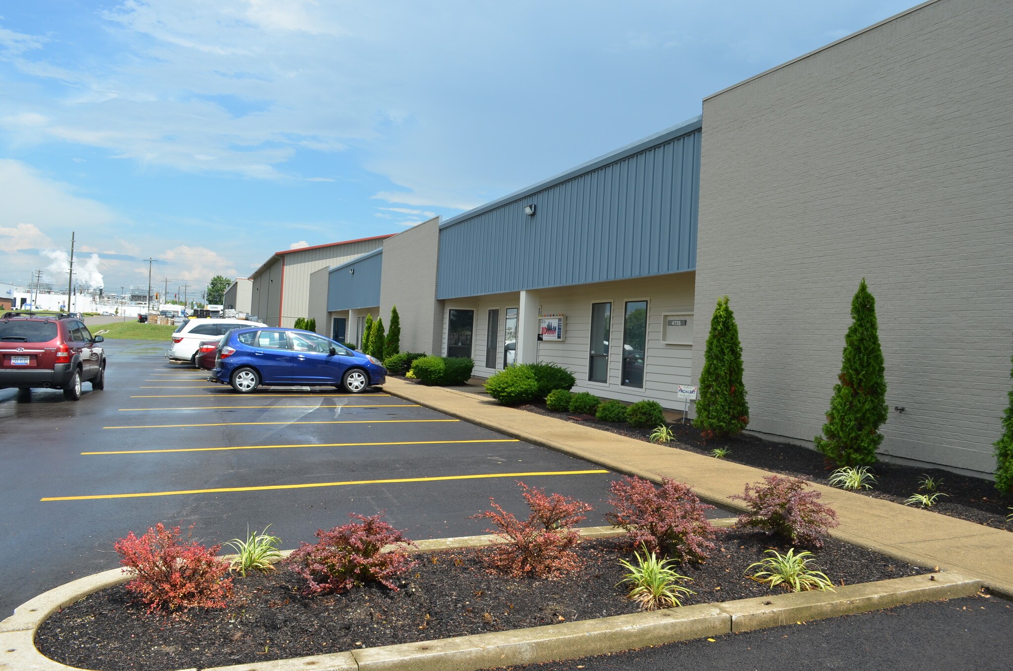 4729-4747 Devitt Dr, Cincinnati, OH à louer Photo principale– Image 1 sur 3