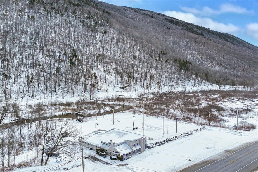 5501 Route 4, Killington, VT à vendre - Photo de l’immeuble – Image 2 sur 42