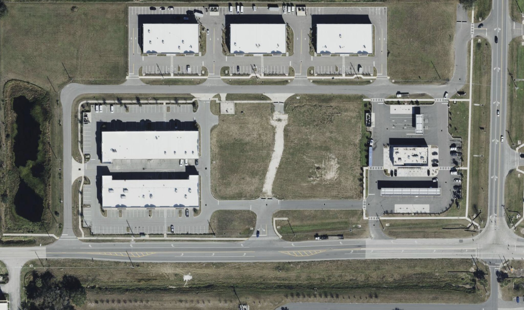 3635 Drane Field, Lakeland, FL à vendre Photo principale– Image 1 sur 2