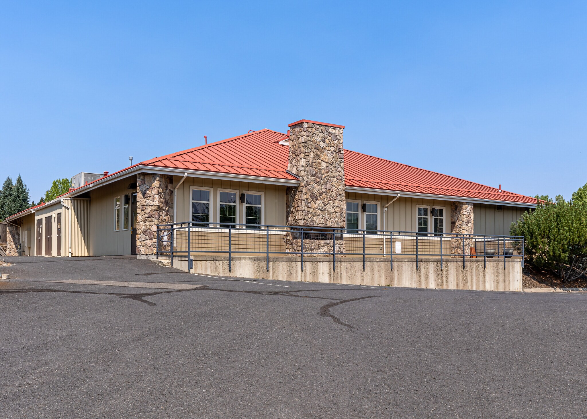 1095 SE Bishop Blvd, Pullman, WA à vendre Photo de l’immeuble– Image 1 sur 15