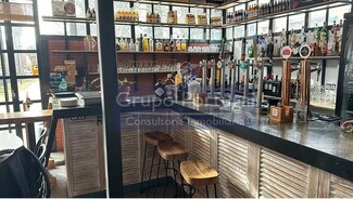 Plus de détails pour Local commercial à louer