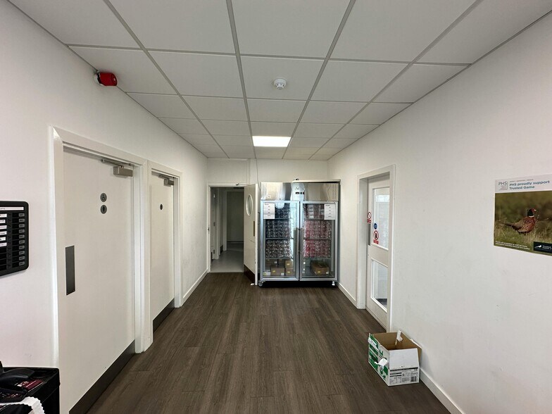 1 Melville Park, Newbridge à vendre - Photo de l’immeuble – Image 3 sur 11