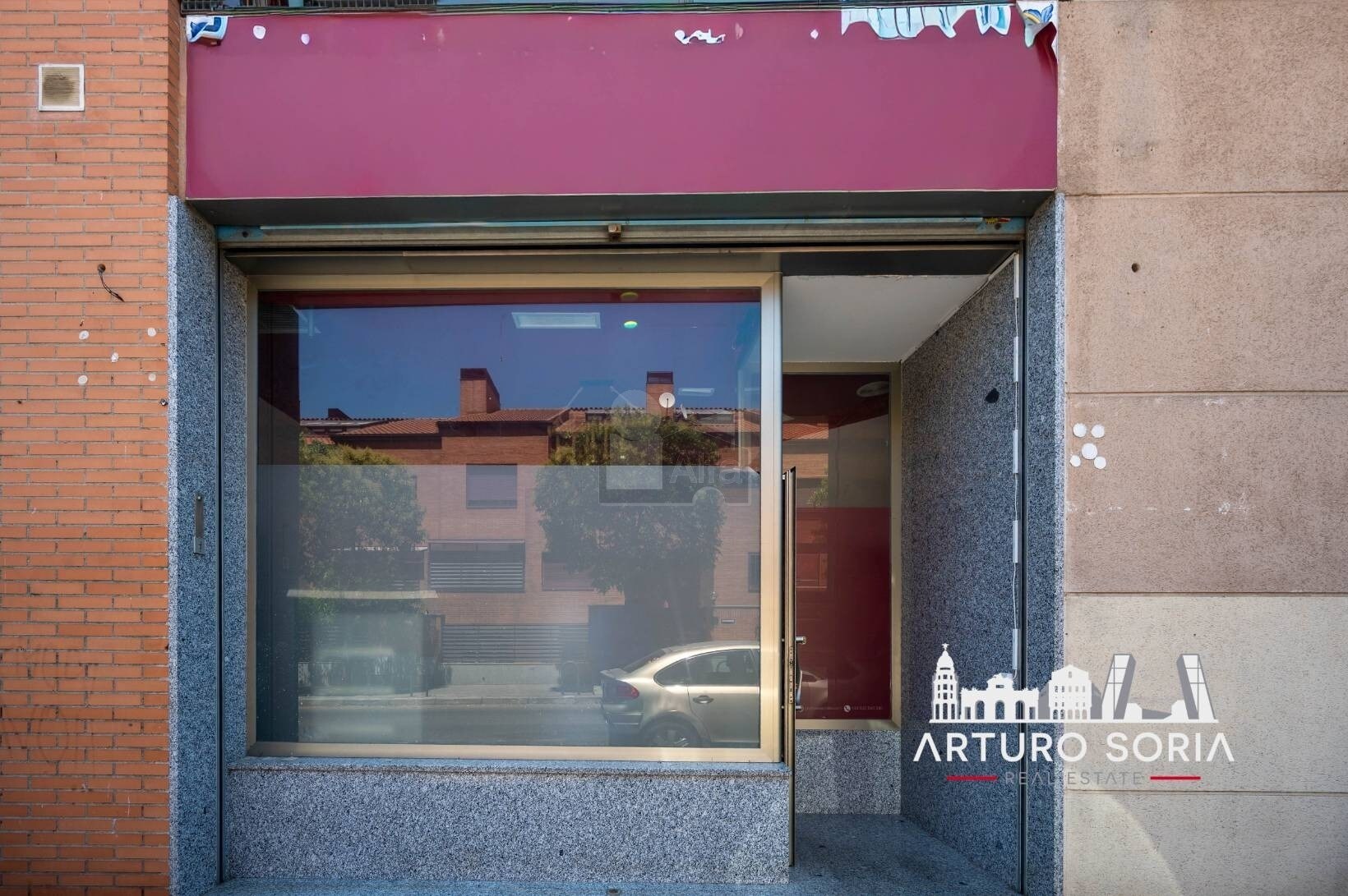 Local commercial dans Madrid, Madrid à louer Plan d’étage– Image 1 sur 4