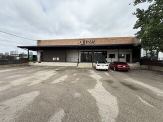 Plus de détails pour 134 Oak Lawn Ave, Dallas, TX - Local d'activités à louer