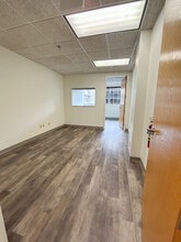 1718-1720 NW Peachtree St, Atlanta, GA à louer Photo de l’immeuble– Image 2 sur 3