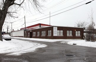 Plus de détails pour 2318 13th St NE, Canton, OH - Bureau à vendre