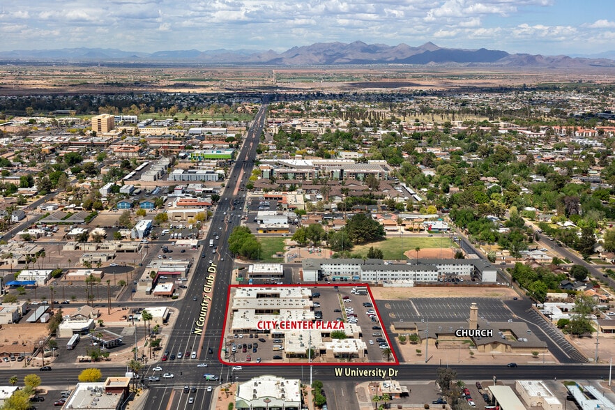 340 W University Dr, Mesa, AZ à vendre - Photo de l’immeuble – Image 2 sur 7