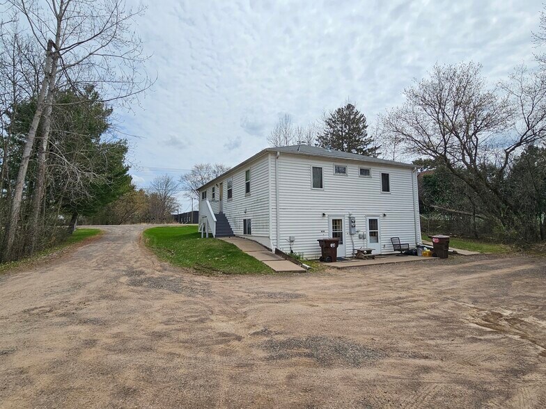 415 Walnut St S, Mora, MN à vendre - Photo de l’immeuble – Image 3 sur 16