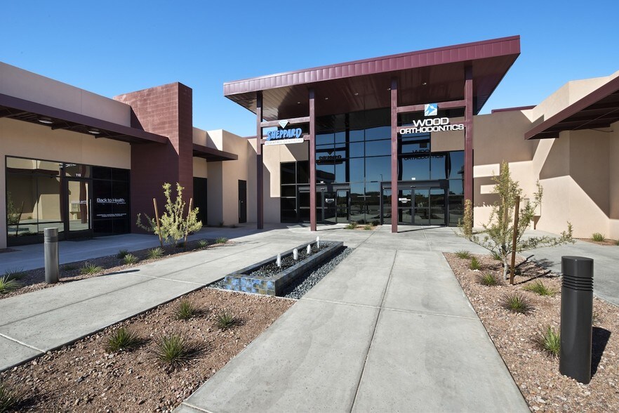 41930 N Venture Dr, Anthem, AZ à louer - Photo principale – Image 1 sur 4