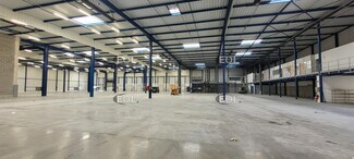 Plus de détails pour Industriel/Logistique à louer