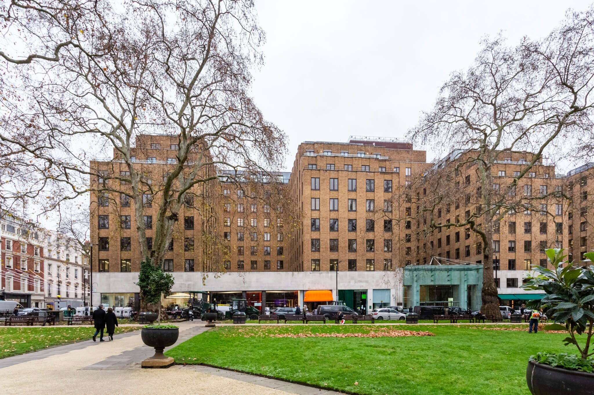 Berkeley Sq, Londres à louer Photo de l’immeuble– Image 1 sur 8