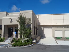 10400 NW 55th St, Sunrise, FL à louer Photo intérieure– Image 2 sur 24