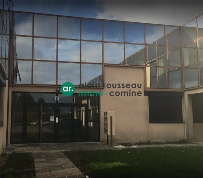 Bureau dans Angers à louer - Photo de l’immeuble – Image 3 sur 3