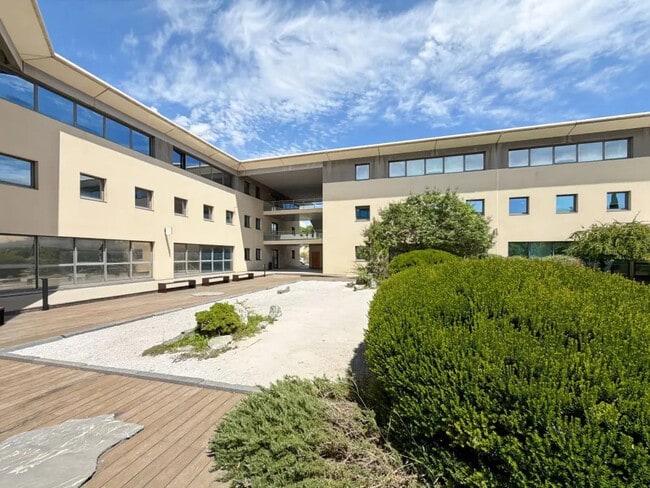 Plus de détails pour 2 Rue Odette Jasse, Marseille - Bureau à vendre
