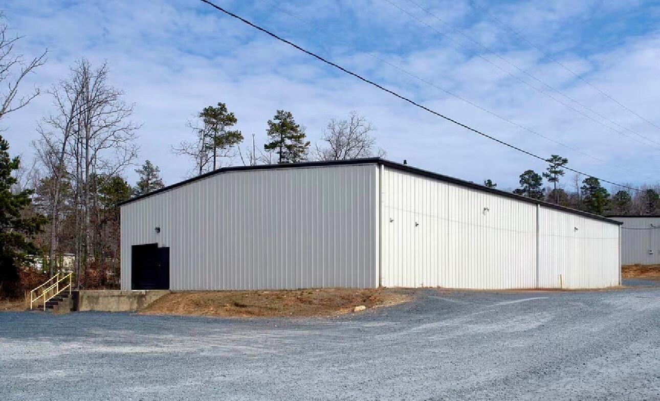 2520 B N Fayetteville St, Randleman, NC à louer Photo de l’immeuble– Image 1 sur 5