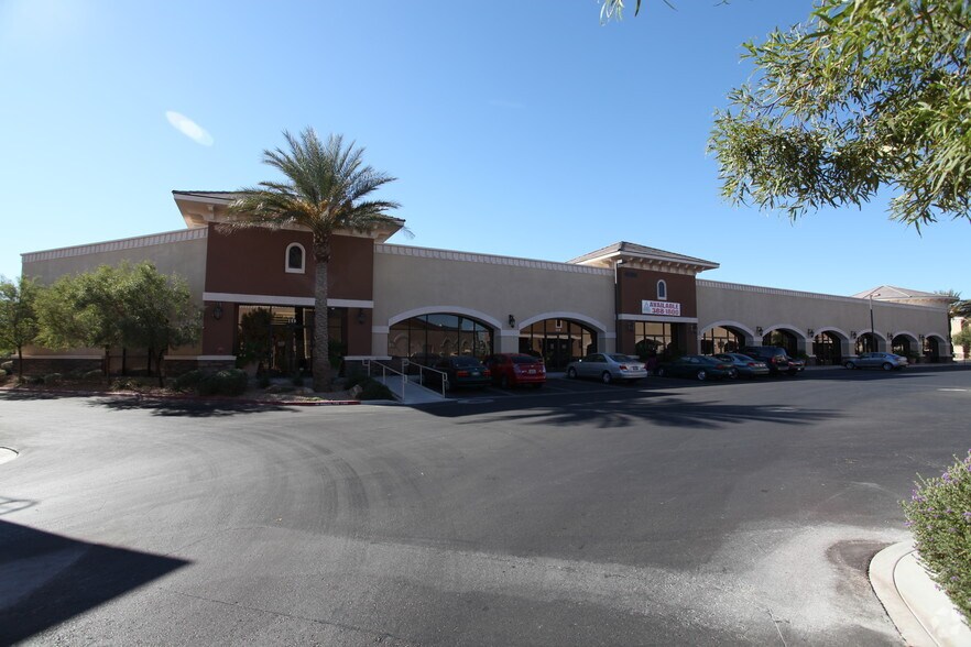 4285 N Rancho Dr, Las Vegas, NV à vendre - Photo de l’immeuble – Image 2 sur 18