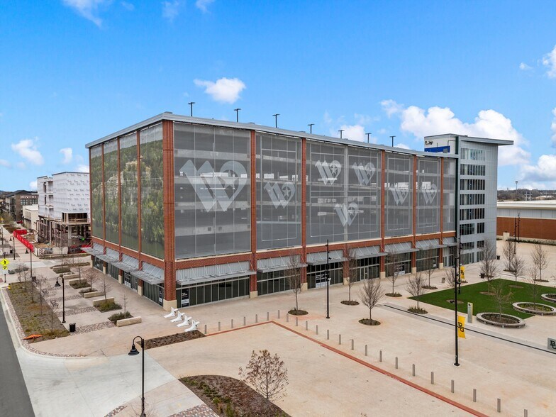 600 S University Parks Dr, Waco, TX à louer - Photo de l’immeuble – Image 1 sur 8