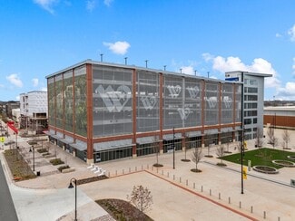 Plus de détails pour 600 S University Parks Dr, Waco, TX - Local commercial à louer