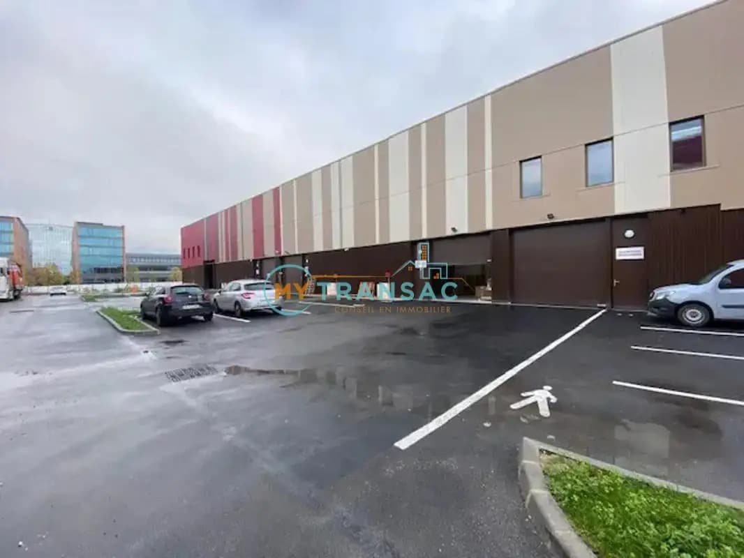 Local d'activités dans Gennevilliers à vendre Photo de l’immeuble– Image 1 sur 12