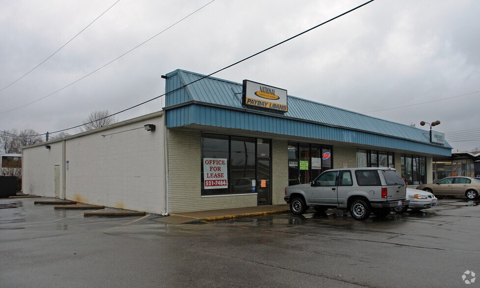 8009 Hamilton Ave, Cincinnati, OH à vendre - Photo principale – Image 1 sur 3