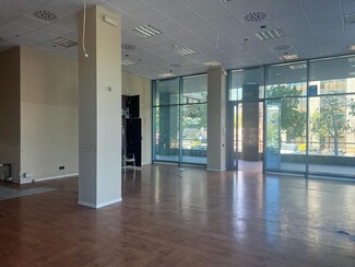 Plus de détails pour Carrer de Frederic Mompou, Sant Just Desvern - Local commercial à louer