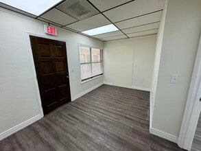 1050 E University Dr, Mesa, AZ à louer Photo intérieure– Image 1 sur 8