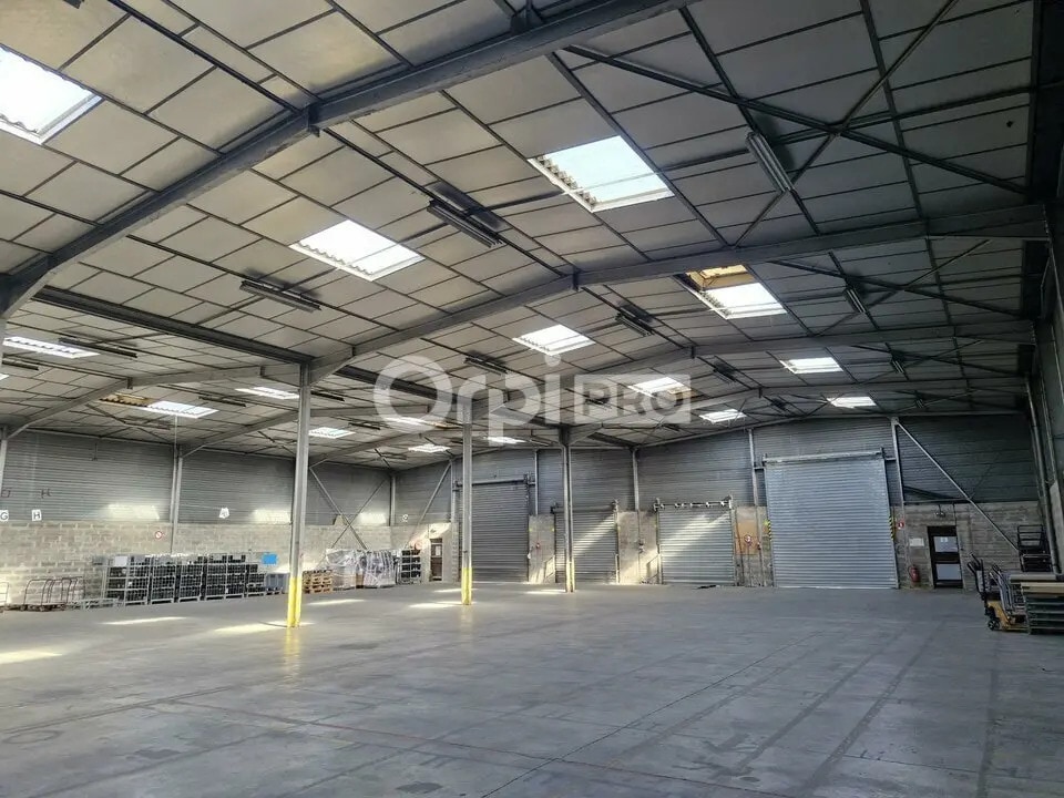 Bureau dans Vaulx-en-Velin à louer Photo intérieure– Image 1 sur 10