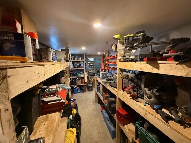 2551 Petawawa Blvd, Petawawa, ON à vendre - Photo de l’immeuble – Image 3 sur 24