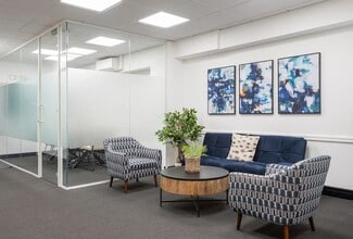 81-83 Victoria Rd, Surbiton à louer Photo de l’immeuble– Image 2 sur 19