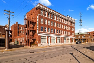 Plus de détails pour 301 W Washington, Kirksville, MO - Logement à vendre