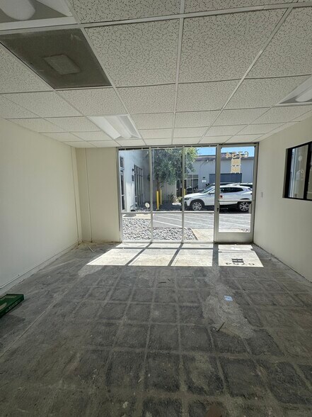 6724-6758 Eton Ave, Canoga Park, CA à louer - Photo de l’immeuble – Image 2 sur 10