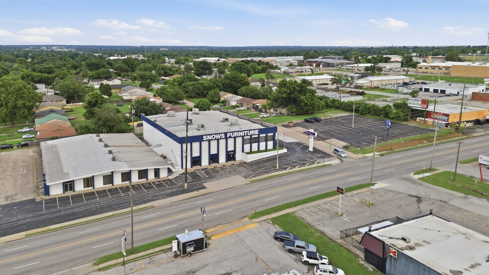 851 S Sheridan Rd, Tulsa, OK à vendre - Photo de l’immeuble – Image 3 sur 20