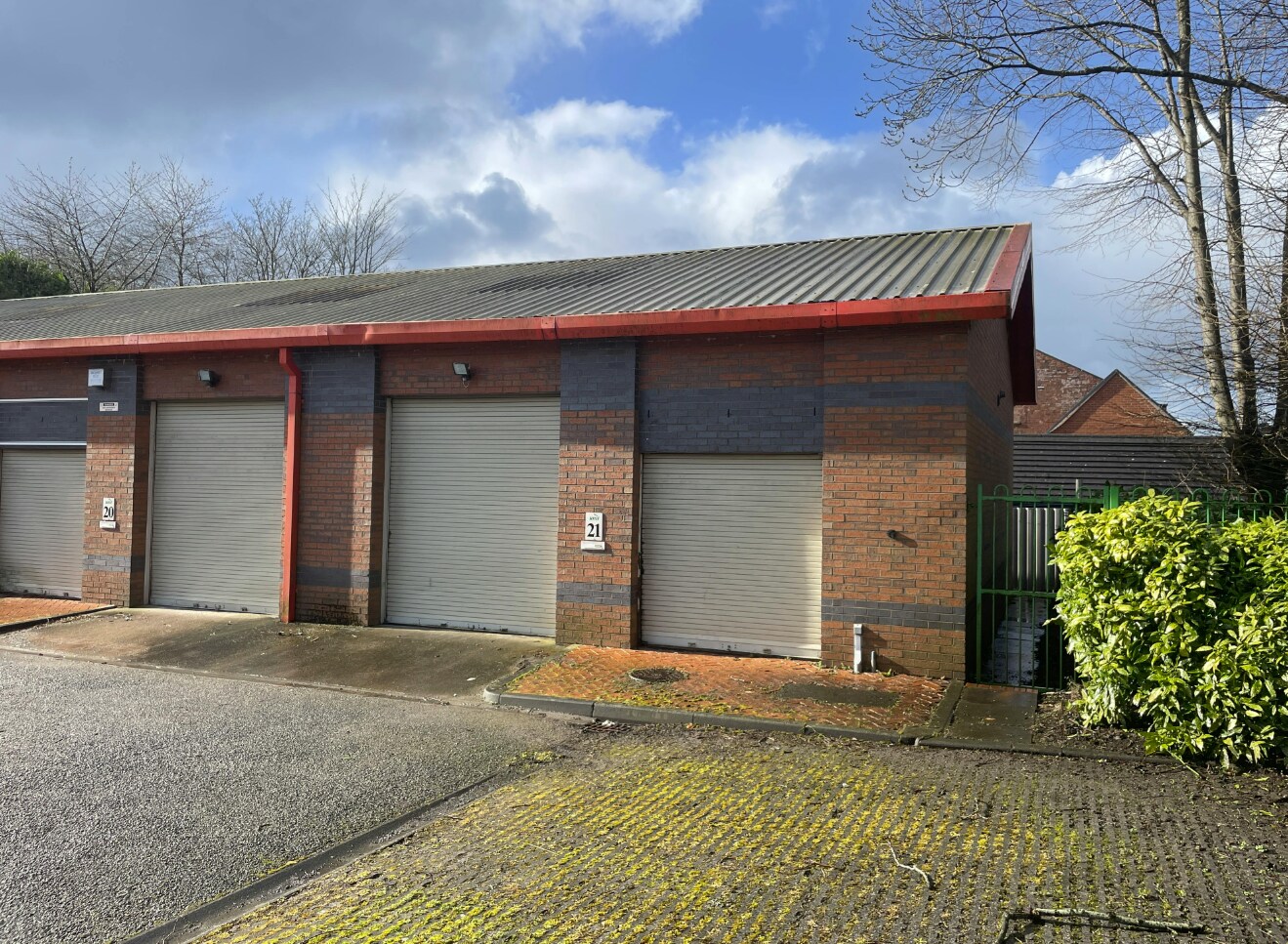 Units 17-21, Station St, Leek à louer Photo de l’immeuble– Image 1 sur 6