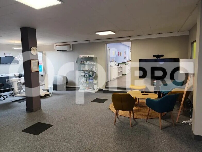 Bureau dans Limoges à louer - Photo de l’immeuble – Image 1 sur 7