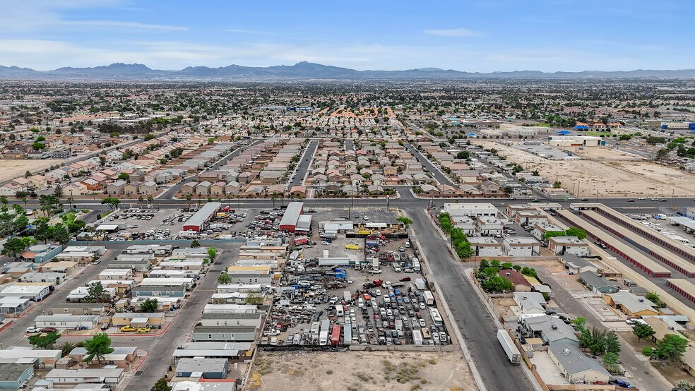 4640 E Lake Mead Blvd, Las Vegas, NV à vendre - Photo de l’immeuble – Image 3 sur 9