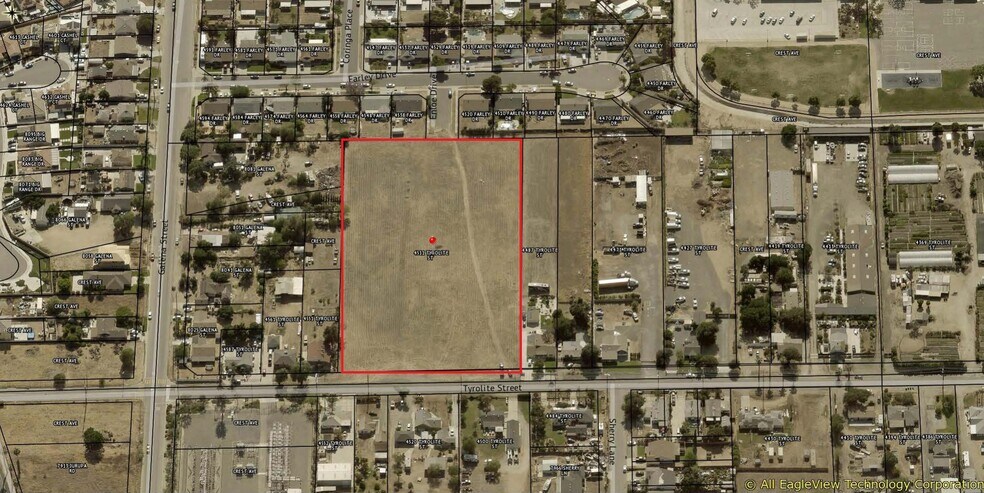 4511 Tyrolite St, Jurupa Valley, CA à vendre - Photo de l’immeuble – Image 3 sur 13